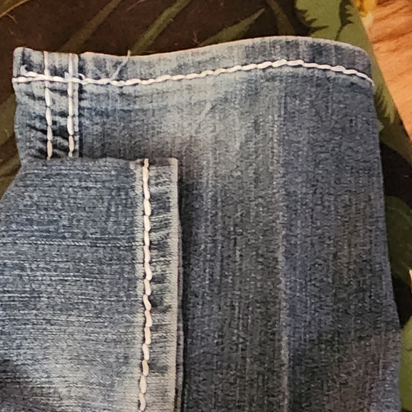 True Religion Women's Jeans - Picture 2 of 7